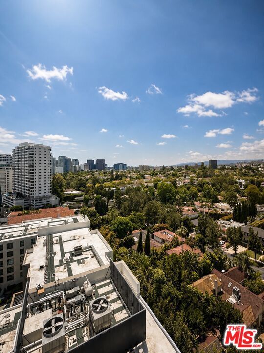Building Photo - 10445 Wilshire Blvd