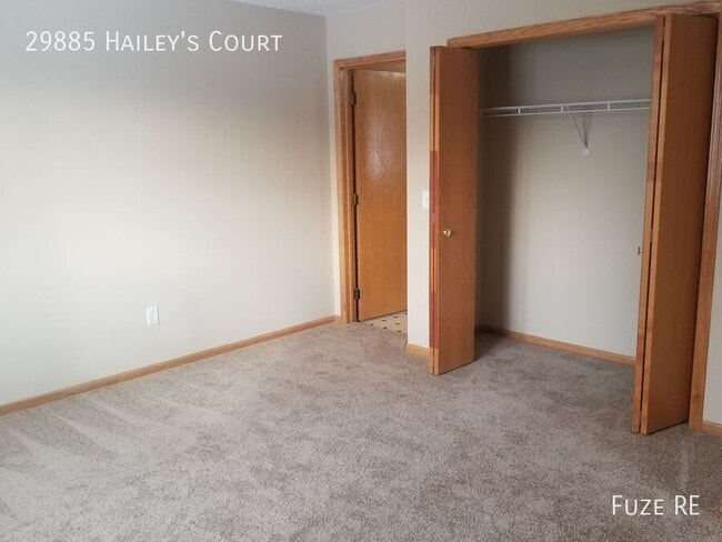 Building Photo - 29885 Hailey's Ct