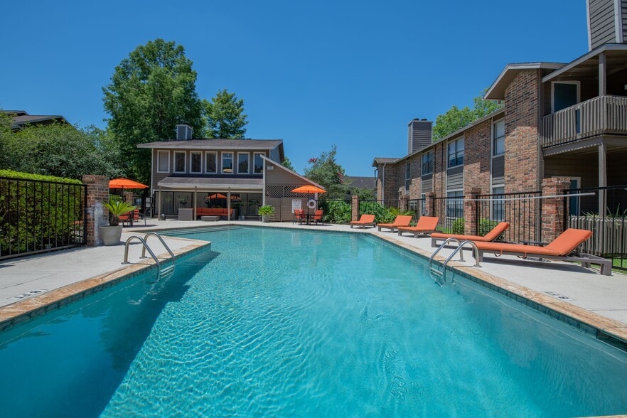 Emberwood Apartments 100 S Meyers Dr Lafayette LA 70508 Apartment