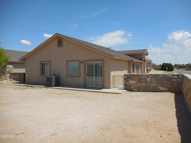 Building Photo - 14301 Desert Orchid Dr