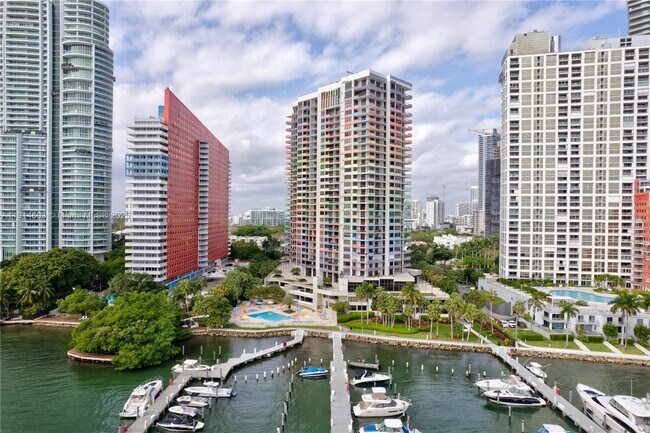 Building Photo - 1581 Brickell Ave