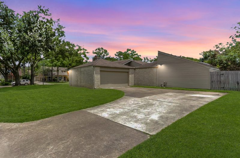 Primary Photo - 2331 Bright Meadows Dr