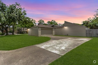 Building Photo - 2331 Bright Meadows Dr