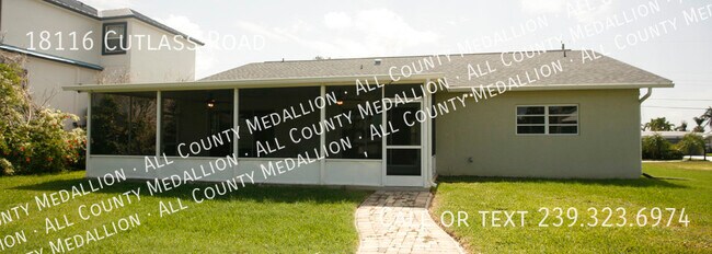 Building Photo - Fort Myers Beach Sailboat Access Home in t...