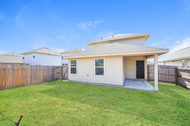 Building Photo - 3639 Somers Crest