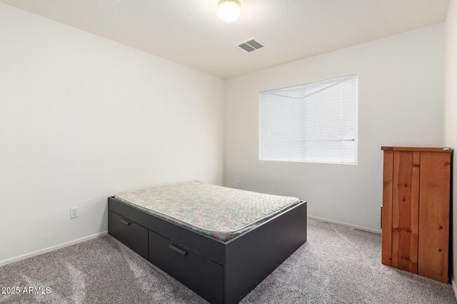 Building Photo - 100 N Bradley Dr