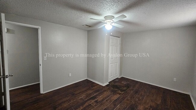 Building Photo - 2749 Frontier Ave