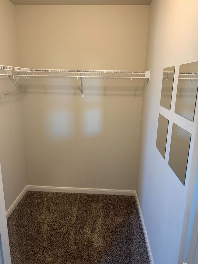 Building Photo - *COMING SOON* Comfort & Convenience – 2-Story Home with Fenced Backyard!