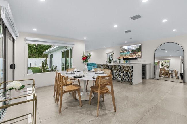 Building Photo - 72827 Bursera Way