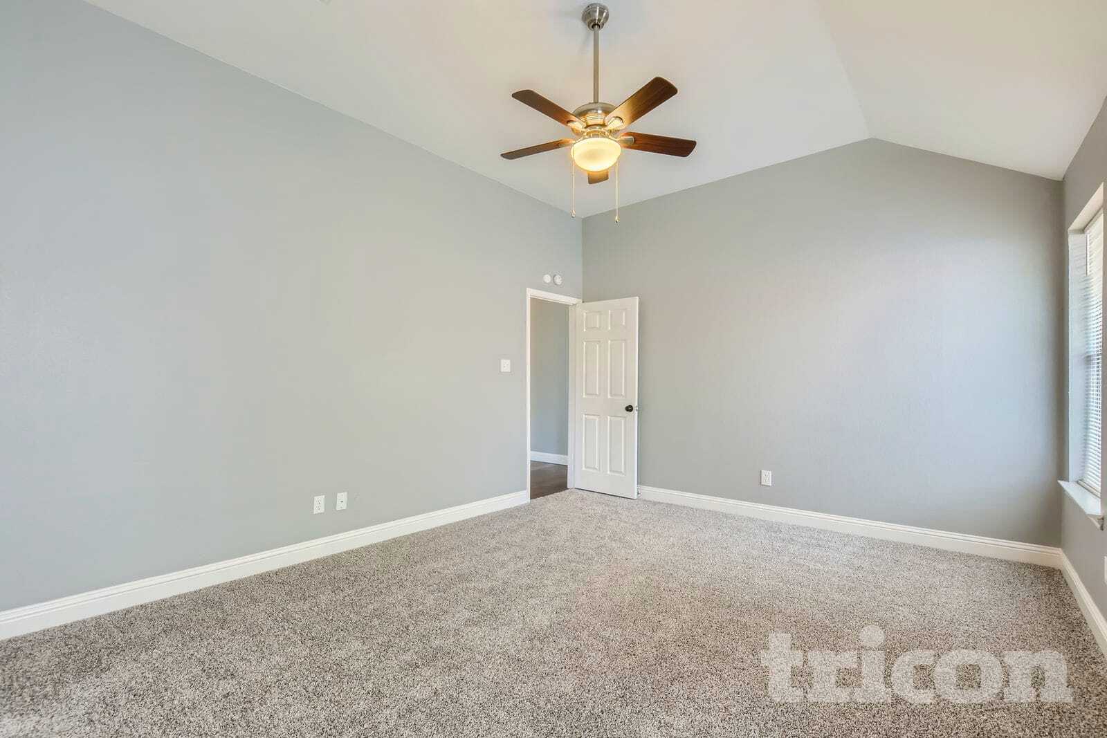 Building Photo - 725 Rawlins Dr