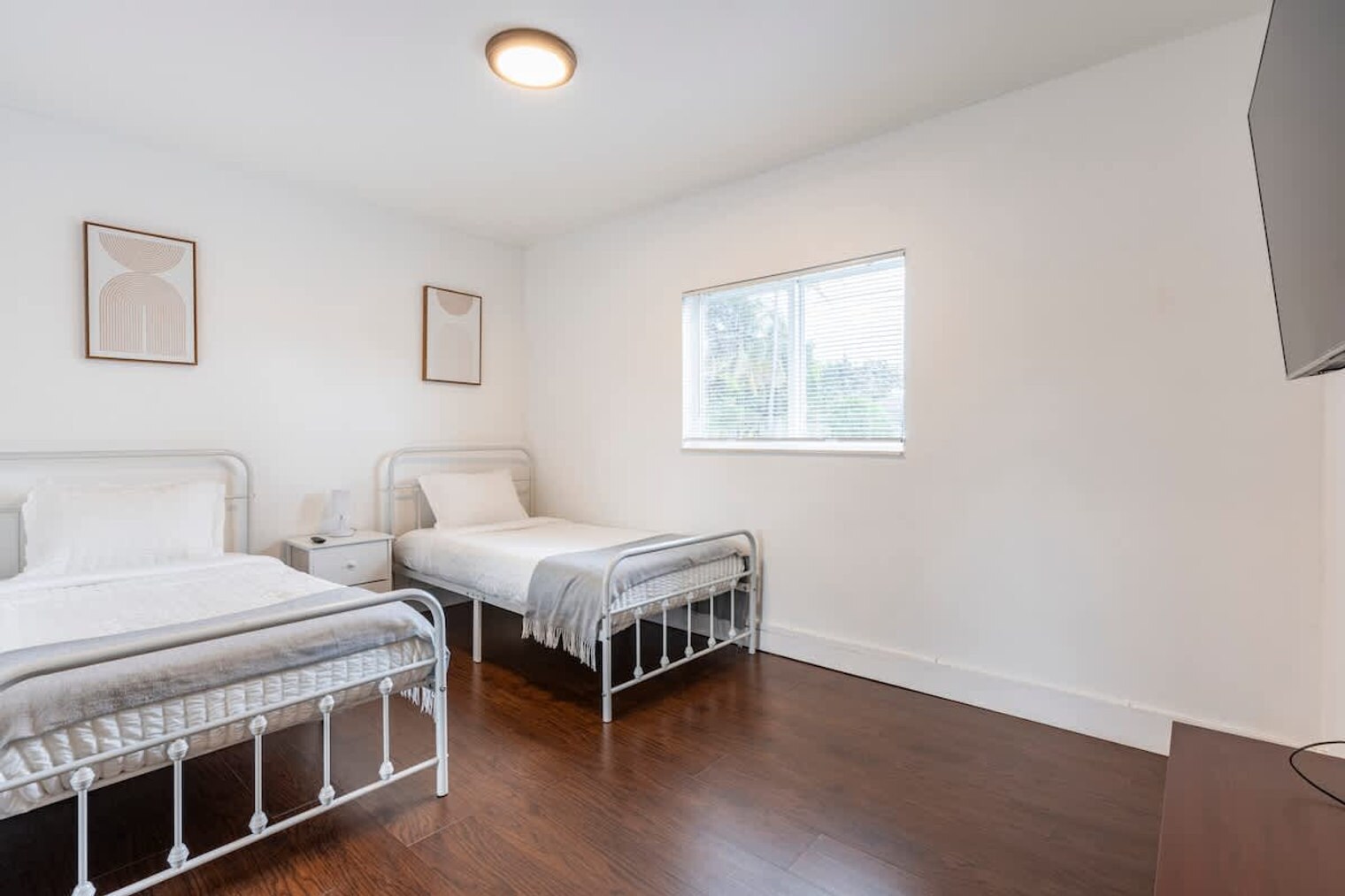 Building Photo - 7313 SW 16th Terrace