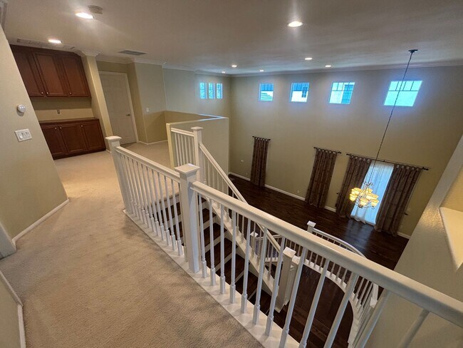 Building Photo - Spacious 4-Bedroom Home with Community Ame...