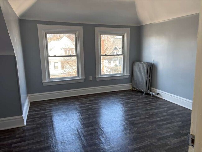 Building Photo - 74-78 Baldwin Ave.