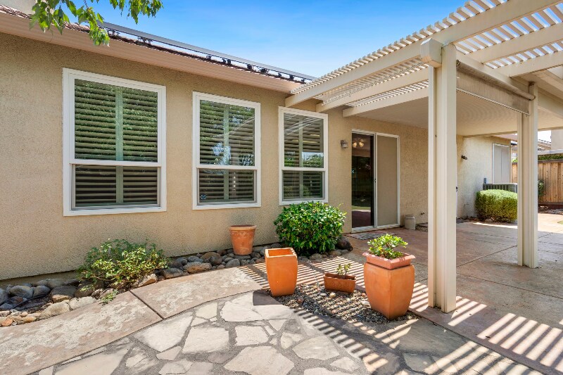 Building Photo - 2347 Amber Falls Dr
