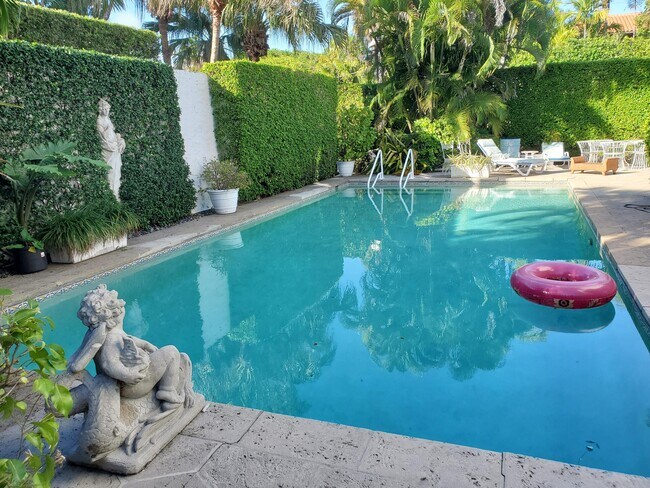 Building Photo - 80 Middle Rd