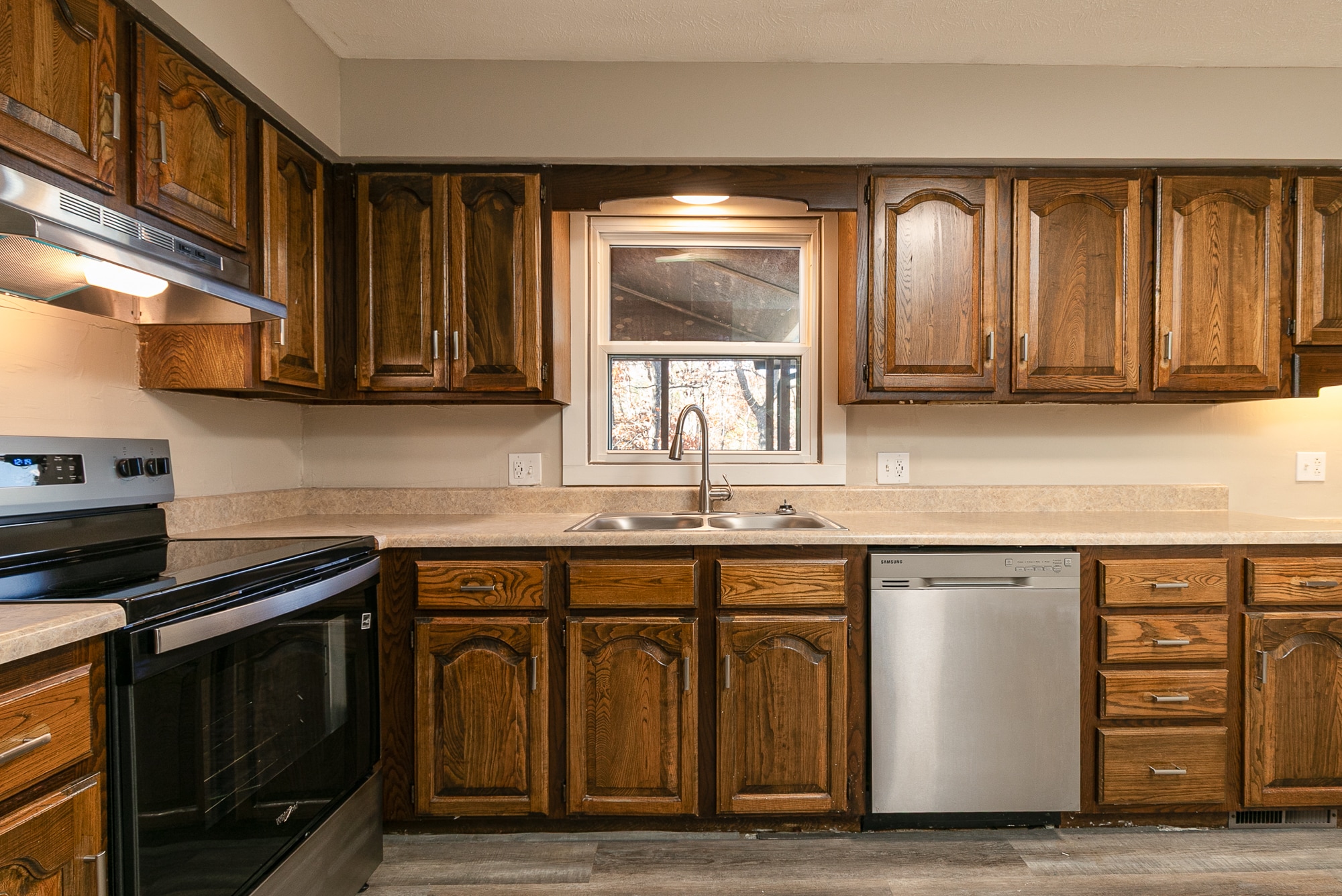 Building Photo - 137 Wallen Blf