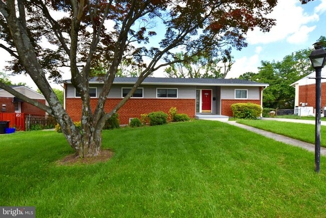 Primary Photo - 4015 Heathfield Rd