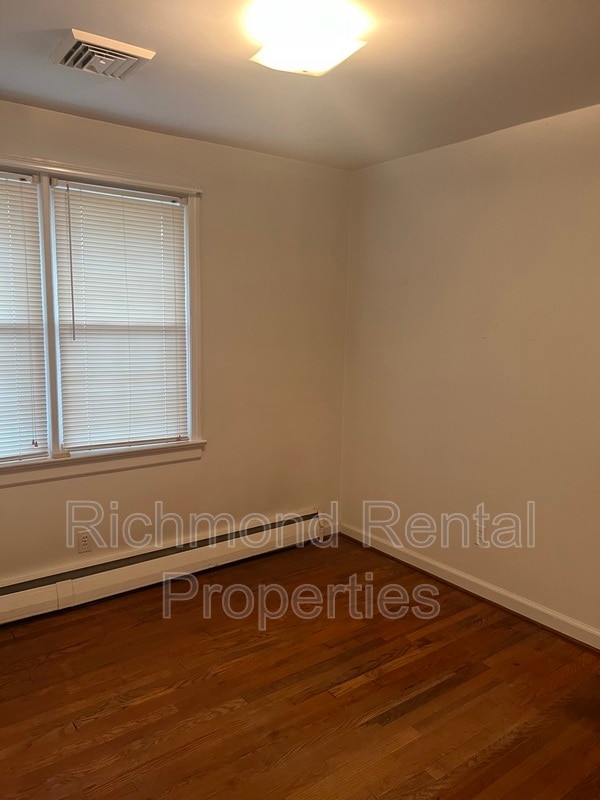 Building Photo - 2520 Farrand St