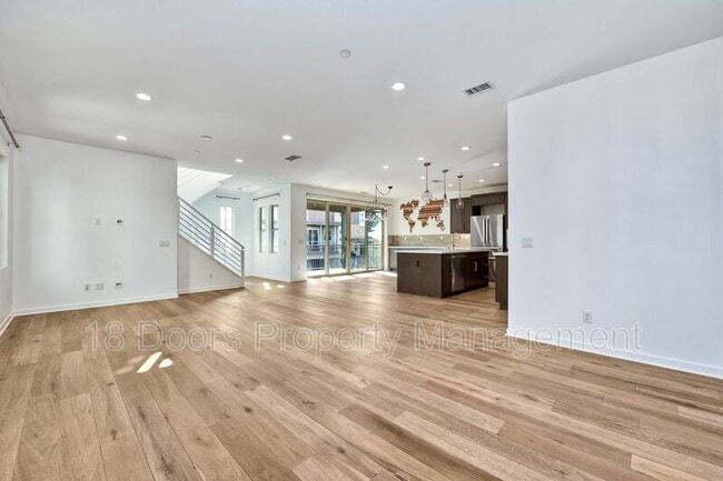 Building Photo - 8332 Ridge Ct