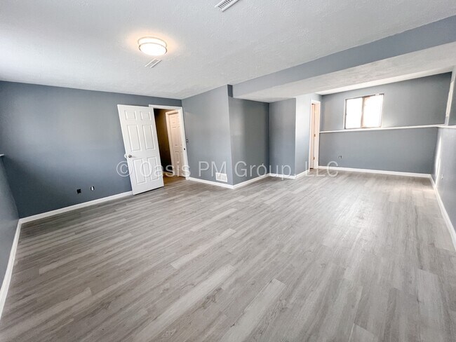 Building Photo - 3693 Potomac St