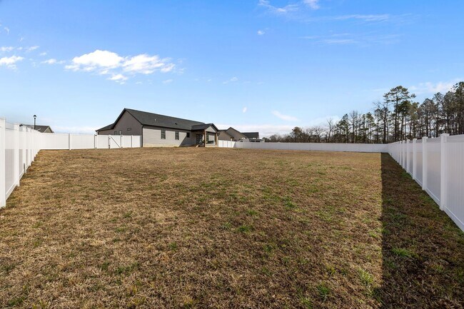Building Photo - 244 Hazelwood Rd