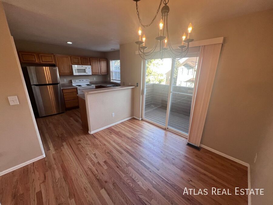 Building Photo - 3260 Capstan Way
