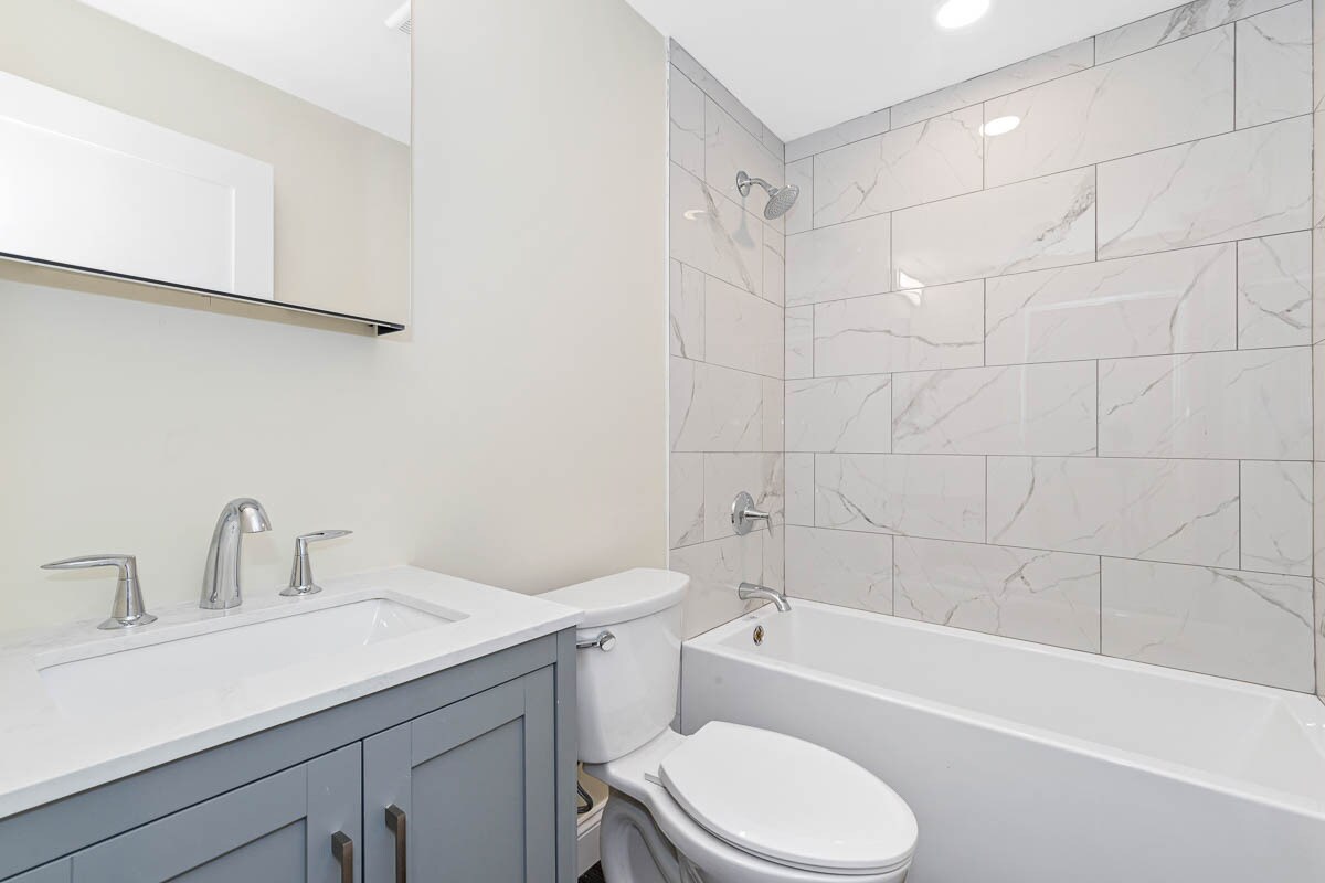 Building Photo - 77 Winchester St