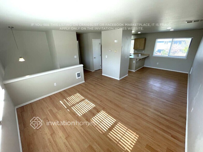Building Photo - 604 Cammarano Ct SW