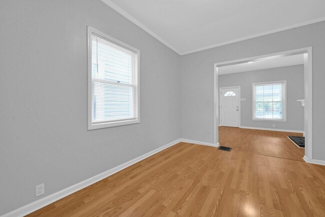 Building Photo - 342-344 East Morrill Avenue