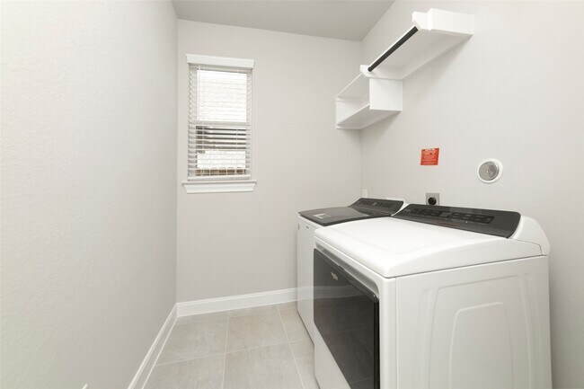 Building Photo - 11419 Glenwick Haven Dr