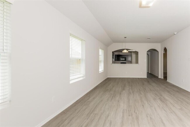 Building Photo - 3716 Alexus Dr