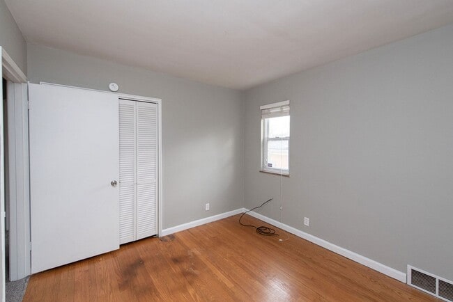 Building Photo - 3031 Irvella Pl