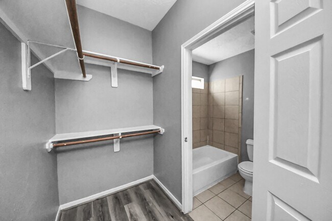 Building Photo - 8126 Jutland Rd