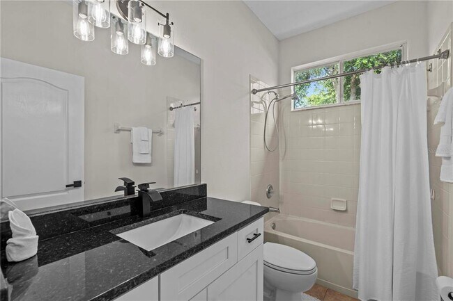 Building Photo - 11611 Jordans Landing Ct