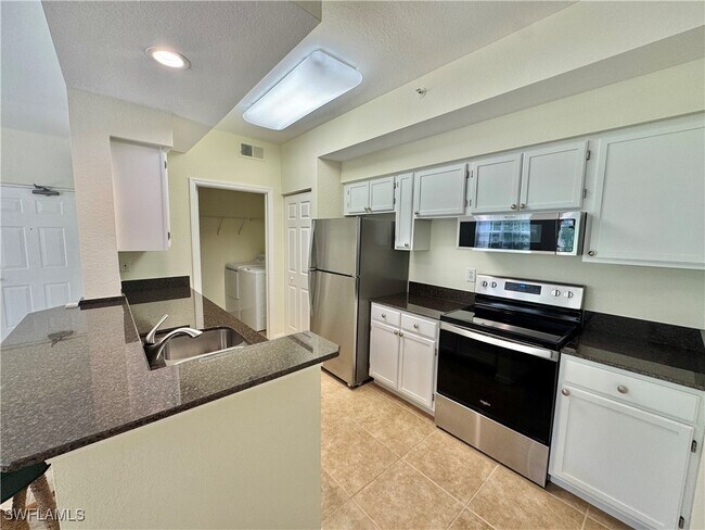 Building Photo - 4635 St Croix Ln