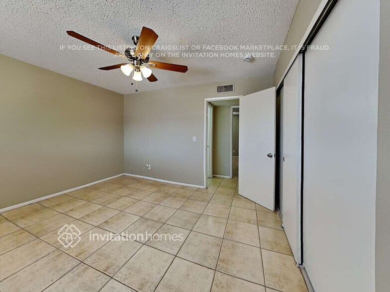 Building Photo - 6813 W Montebello Ave