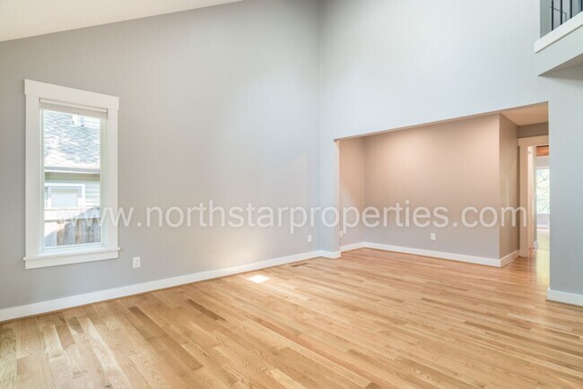 Building Photo - Newly Remodeled Lake Oswego Traditional