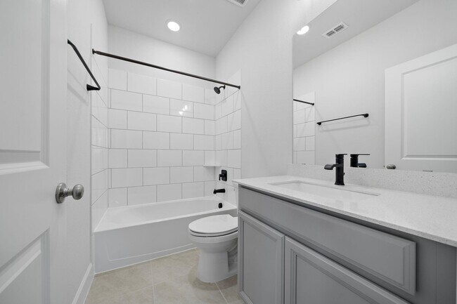 Building Photo - 1502 Noble Pk Dr