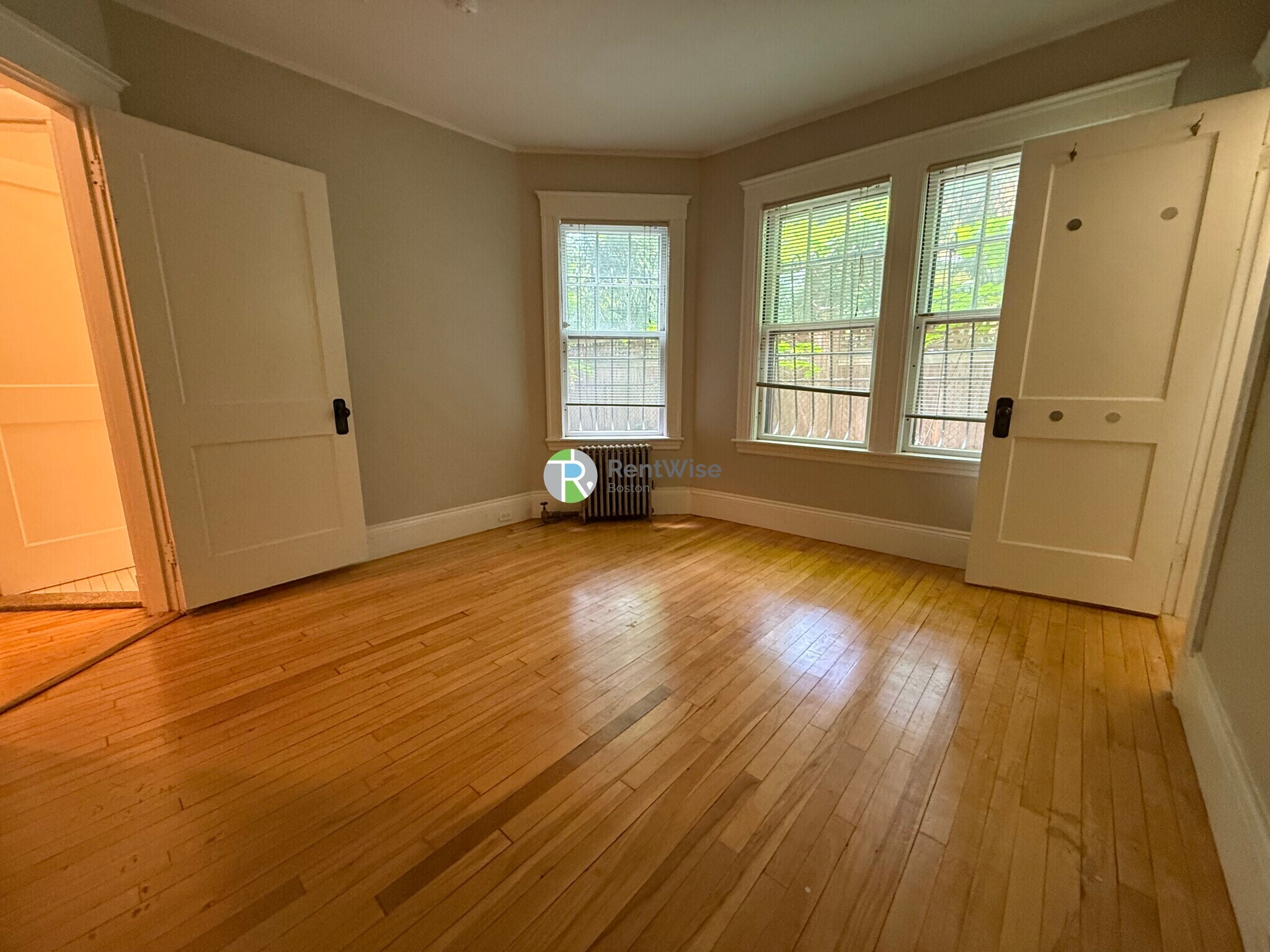 Building Photo - 11 Story St