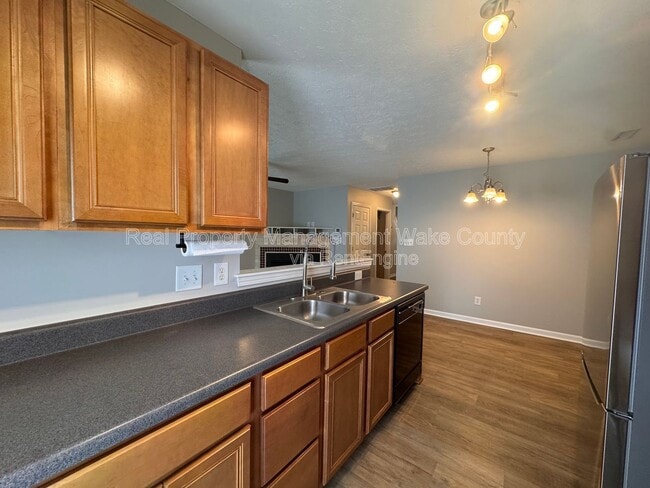 Building Photo - 5228 Big Bass Dr