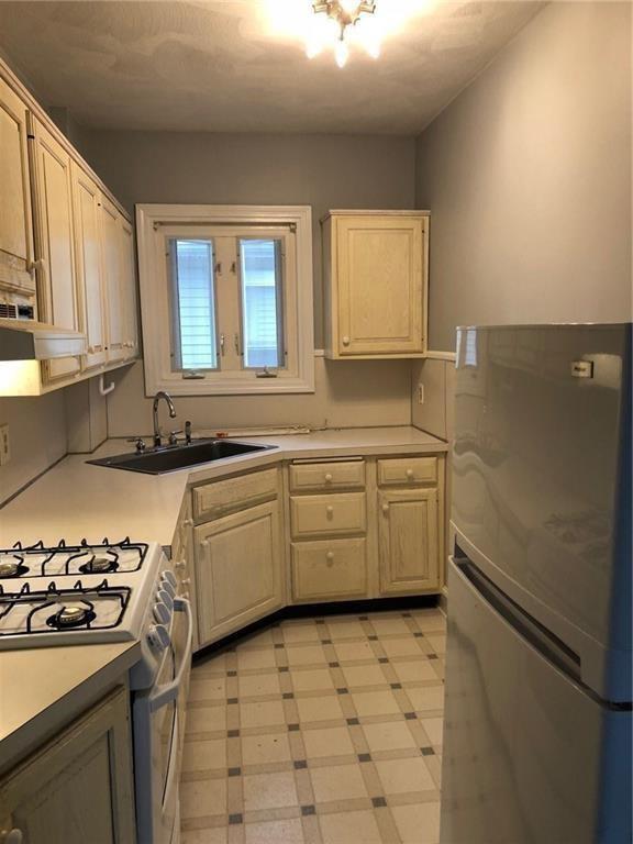 Building Photo - 356 Orient Ave