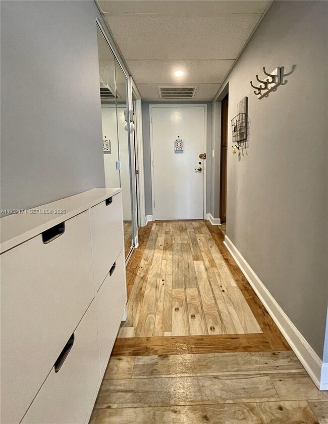 Building Photo - 2751 Taft St