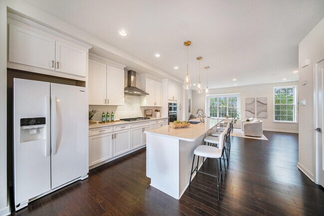 Building Photo - 2856 Ridington Rd