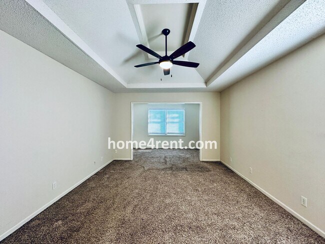 Building Photo - Blue Valley Northwest home on a cul-de-sac w/ granite counters, ss appliances and fenced yard!