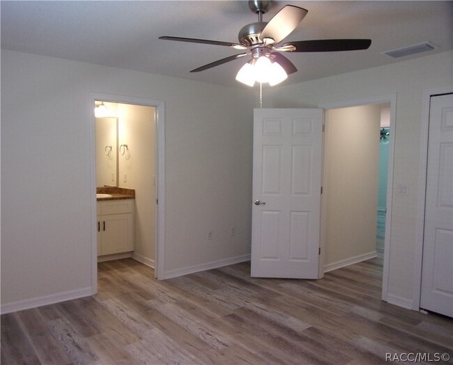 Building Photo - 1718 Tuttle St