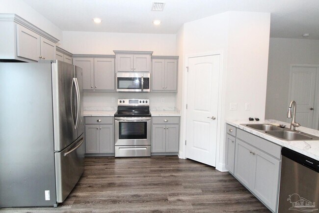 Building Photo - 3865 Sandspur Ln