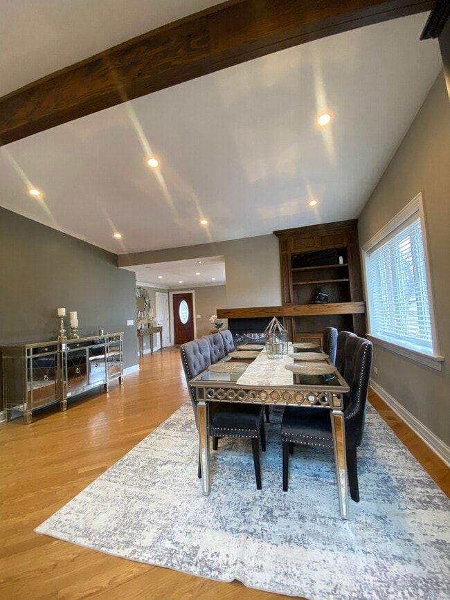 Building Photo - 4735 Locust Ave