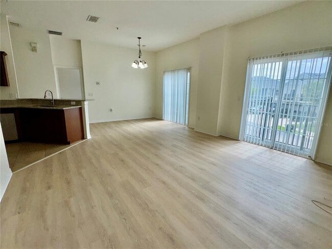 Building Photo - 6404 S Goldenrod Rd