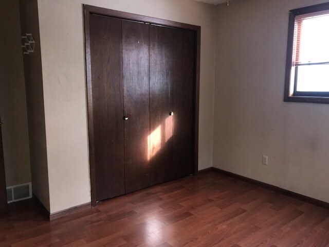 Building Photo - 2 BD Duplex for Rent