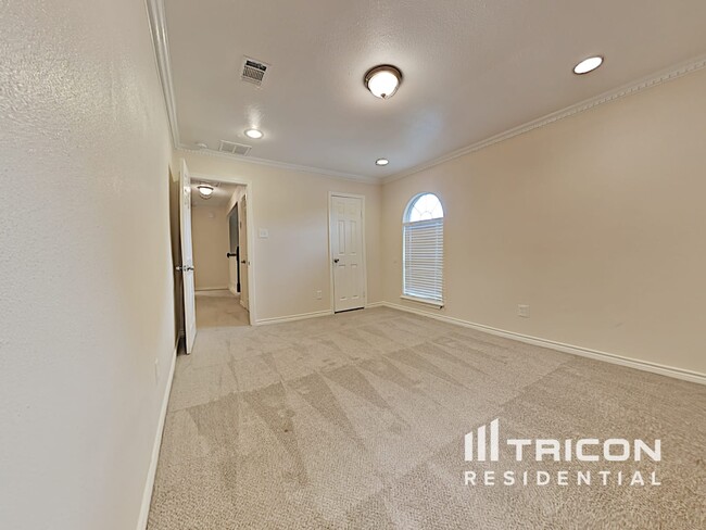 Building Photo - 21114 Southern Colony Ct
